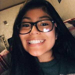 Meet your Posher, Gabi